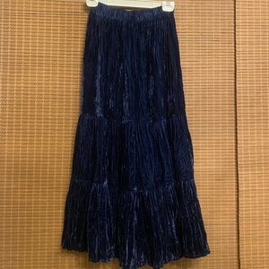 Sedona Clothing Company Sz S Velvet Midnight Blue, Tiered Southwest Style Skirt.